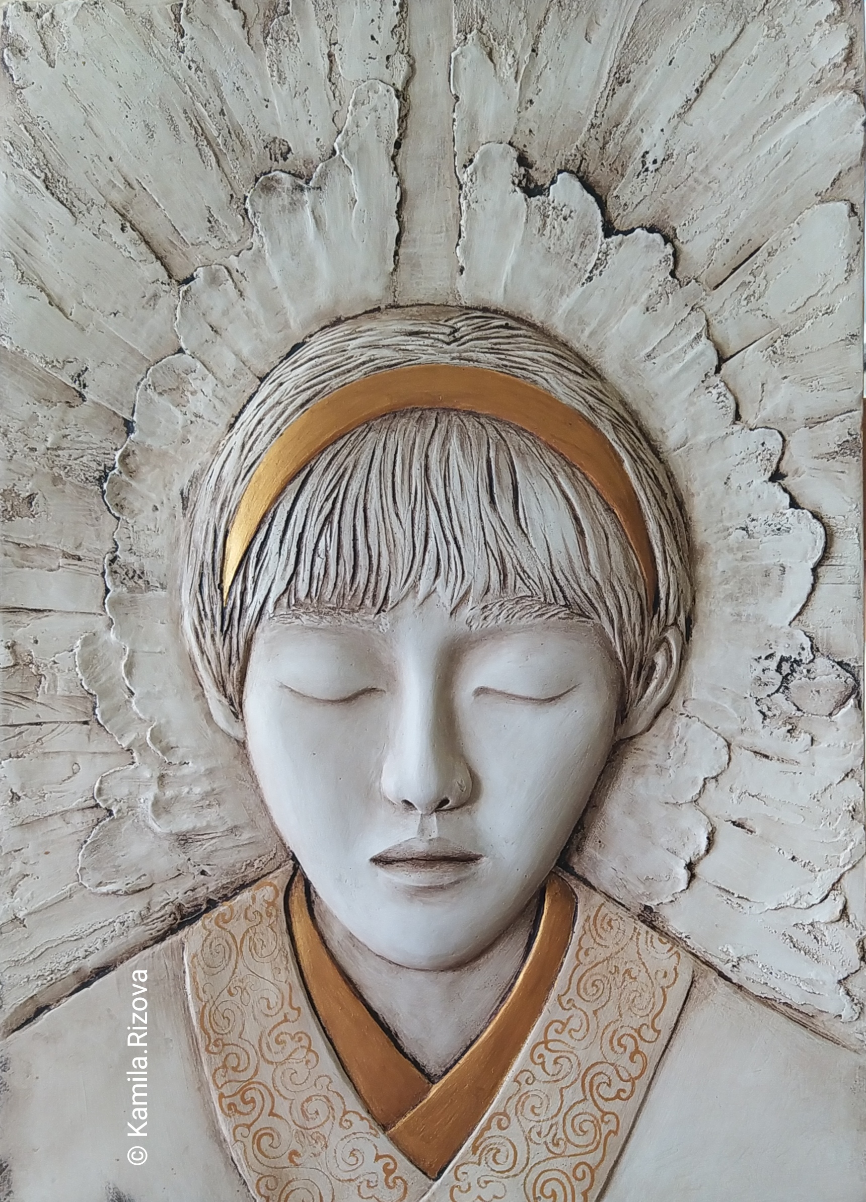 bas-relief angel CHANI SF9